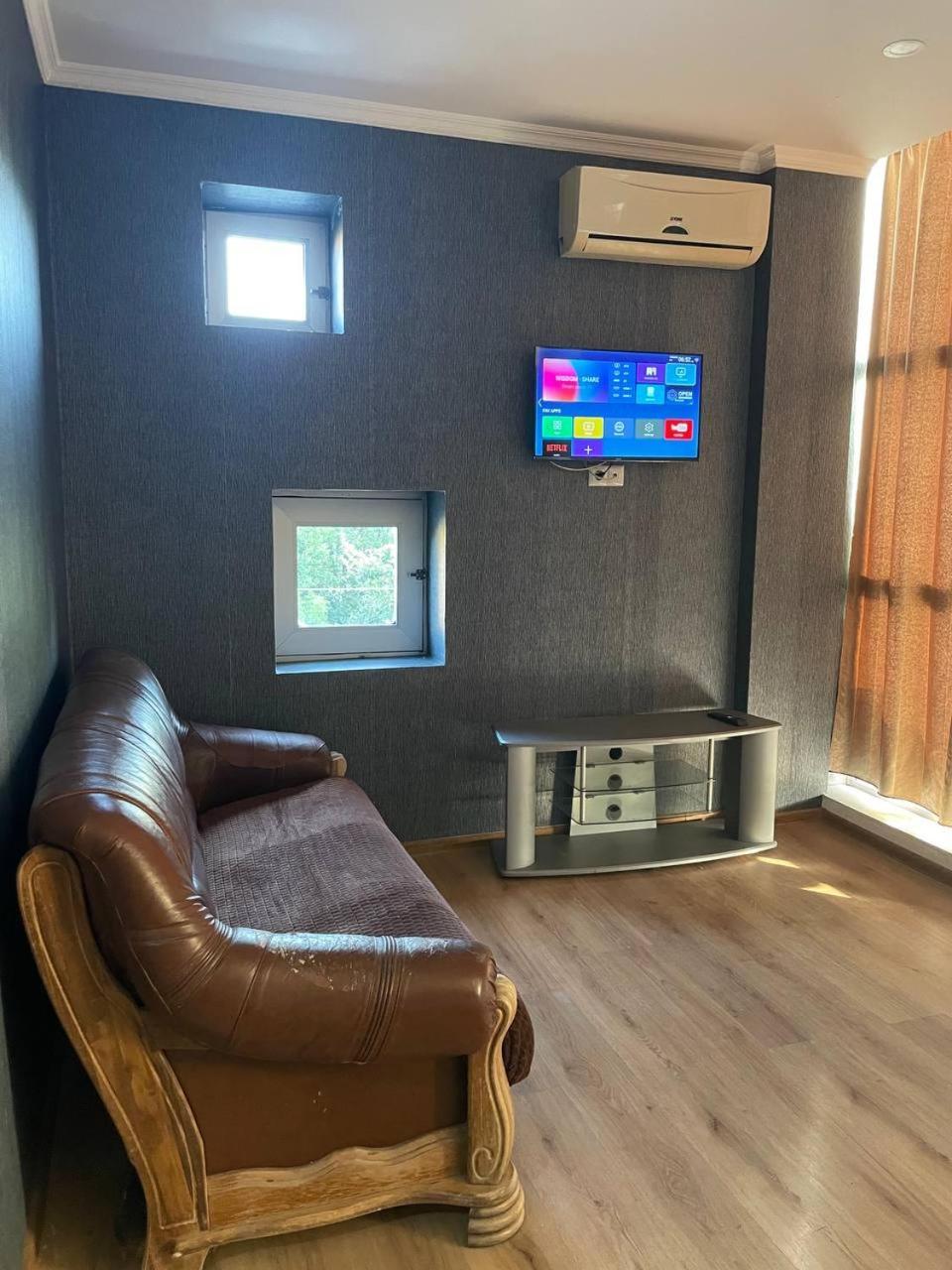 Hotel Like Tbilisi ภายนอก รูปภาพ